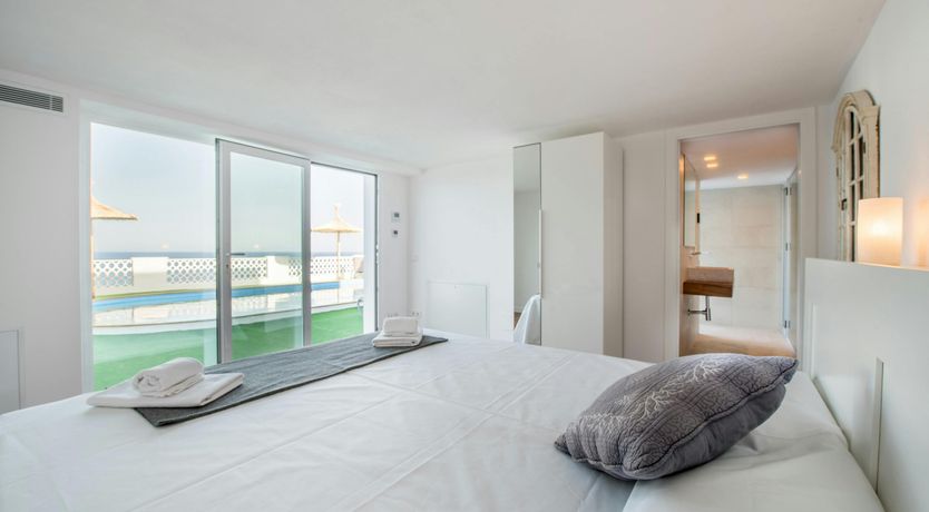 Photo of Floating In the Sunshine