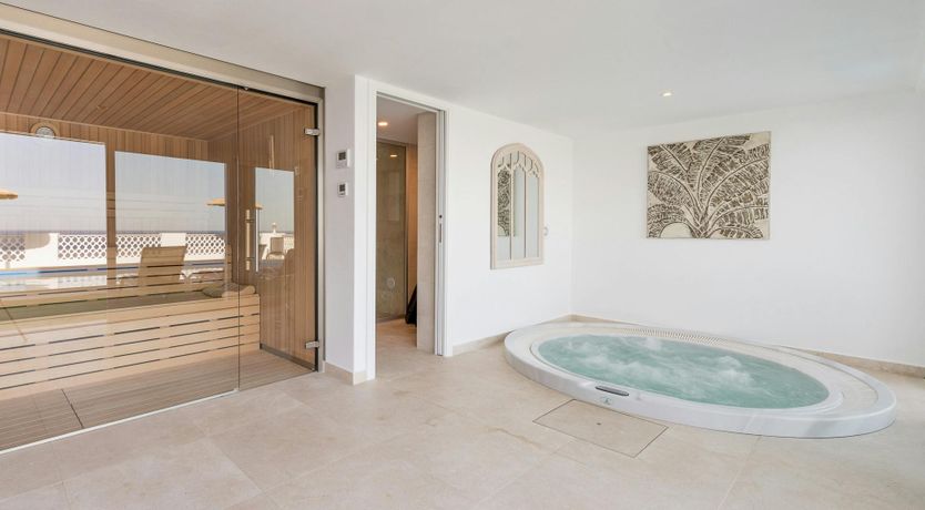 Photo of Floating In the Sunshine