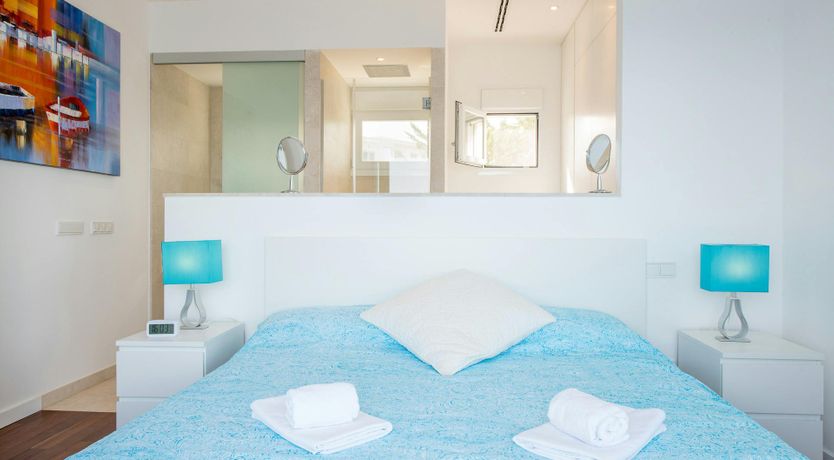 Photo of Floating In the Sunshine