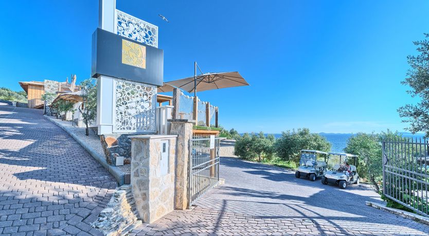 Photo of The Garden of Ester