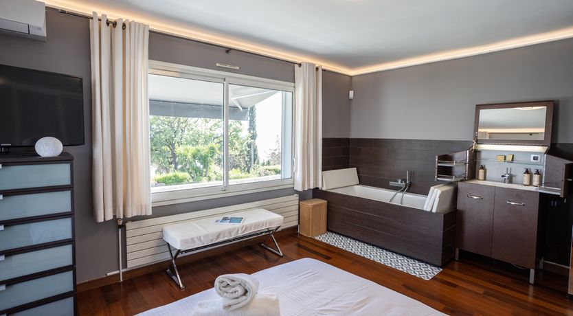 Photo of La Mère Lumière