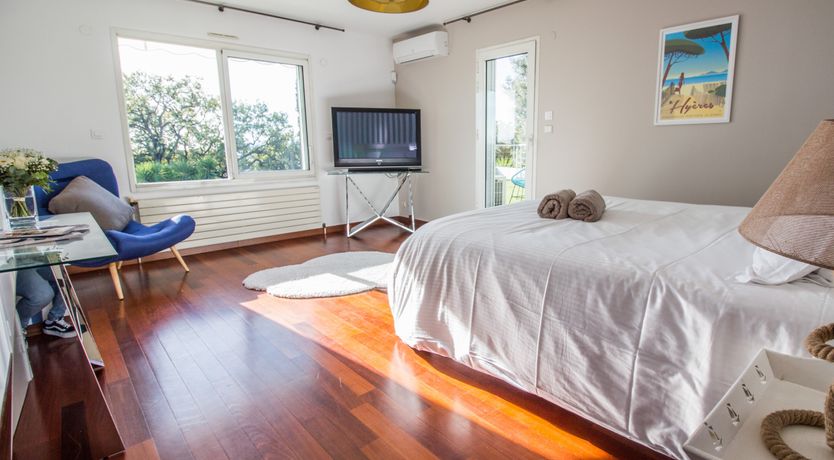 Photo of La Mère Lumière