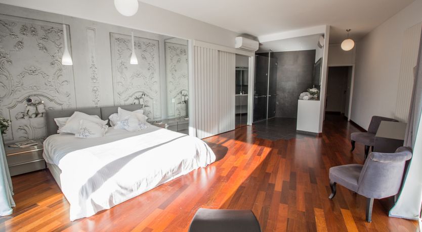 Photo of La Mère Lumière