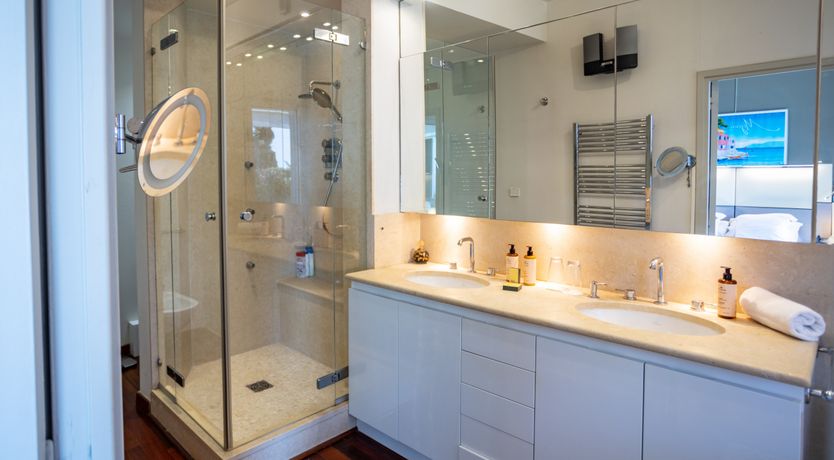 Photo of La Mère Lumière