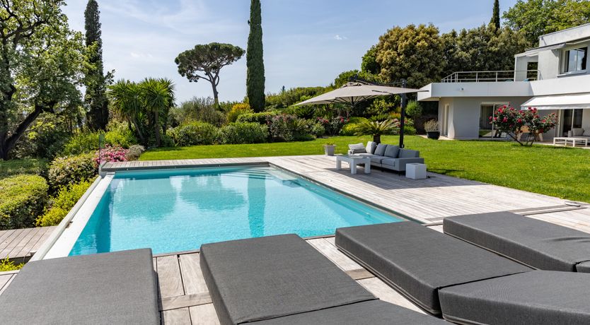 Photo of La Mère Lumière