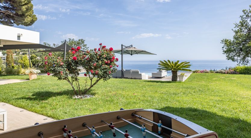 Photo of La Mère Lumière