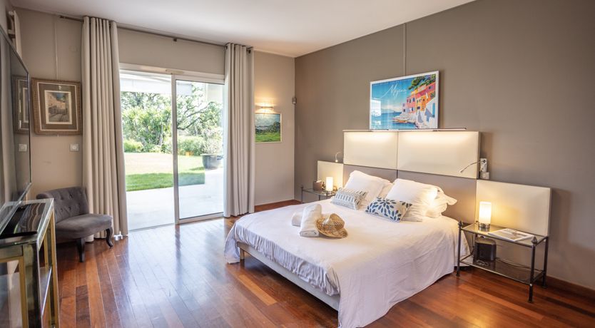 Photo of La Mère Lumière