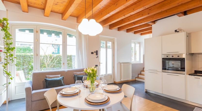 Photo of La Dolce Sposa