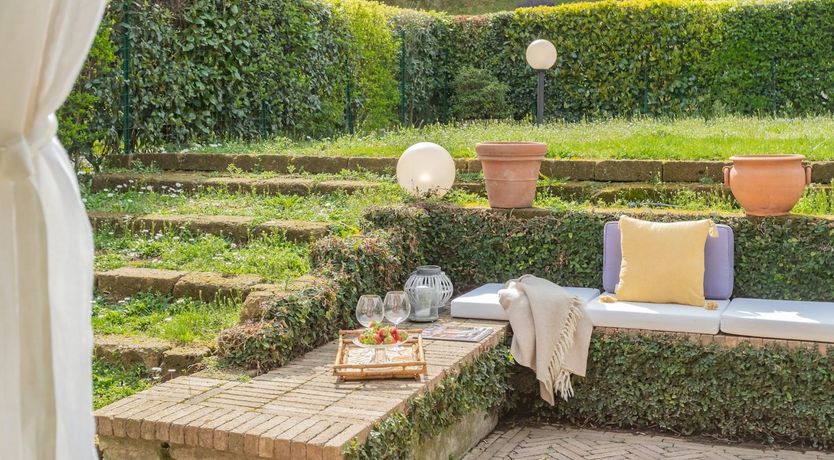 Photo of La Dolce Sposa