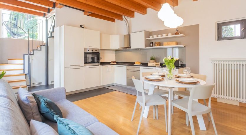 Photo of La Dolce Sposa