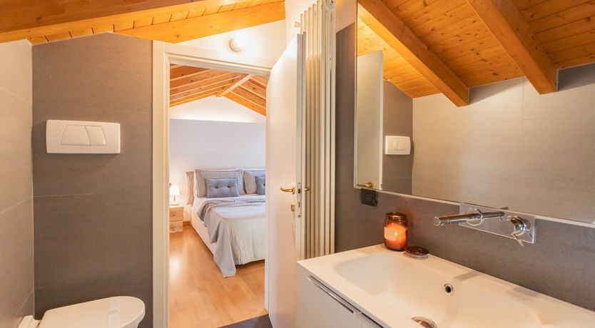 Photo of La Dolce Sposa