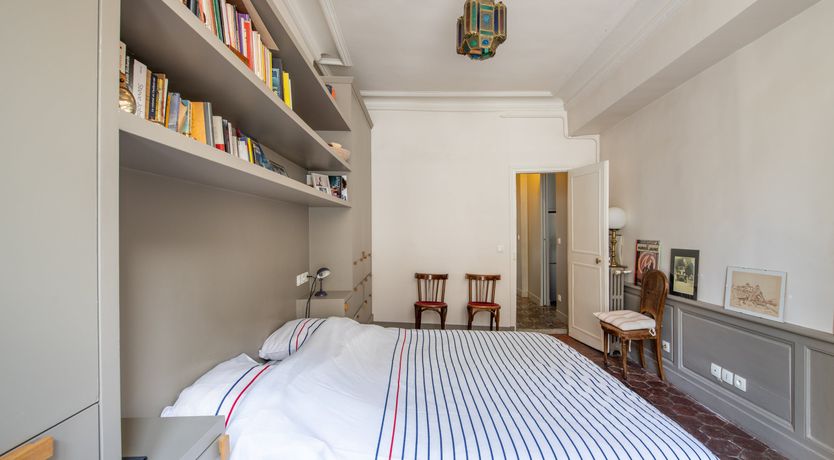 Photo of A Thousand Leaves