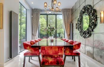 London Charm Holiday Cottage