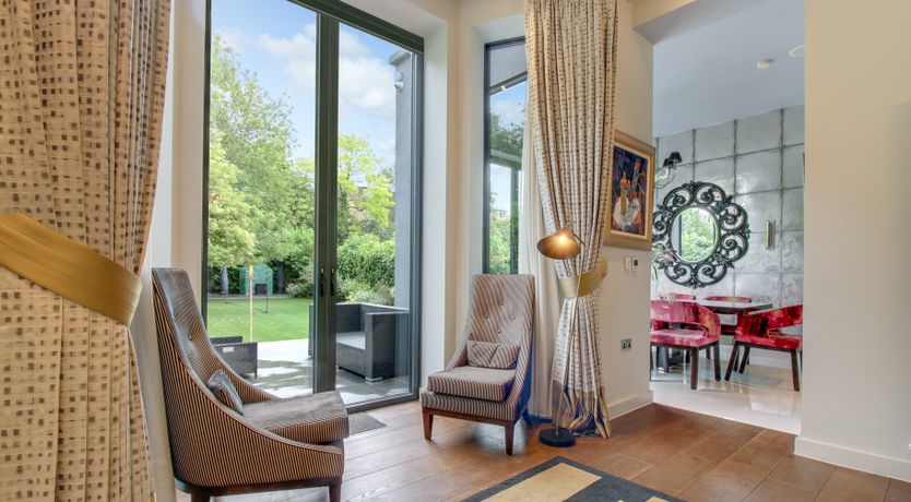 Photo of London Charm