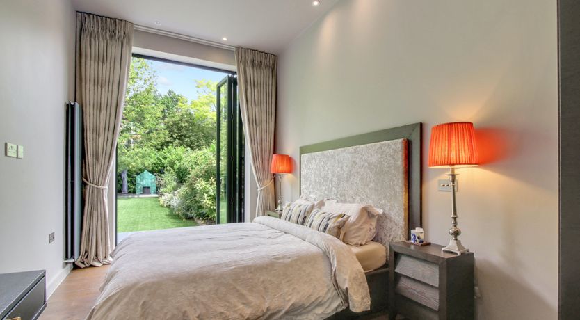 Photo of London Charm