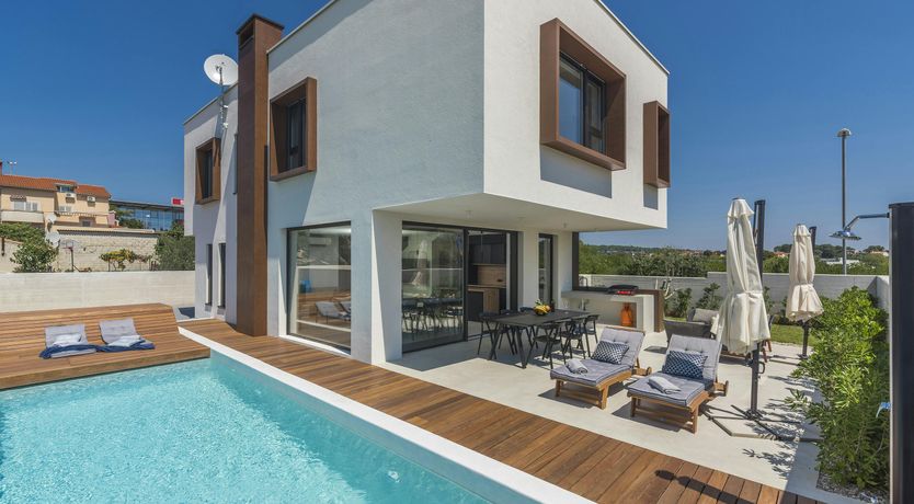 Photo of A Painted World