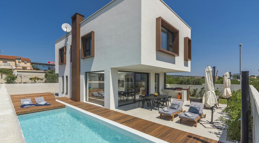 Photo of A Painted World