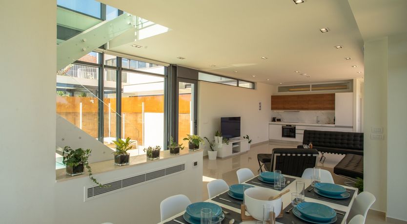 Photo of The Great Glass Ceiling