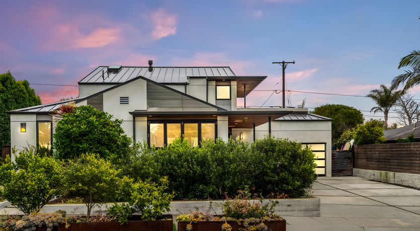 Photo of Blue Moon Mountain