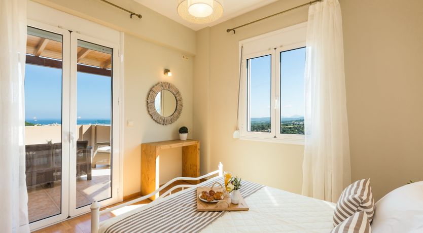 Photo of Hills & Harbour