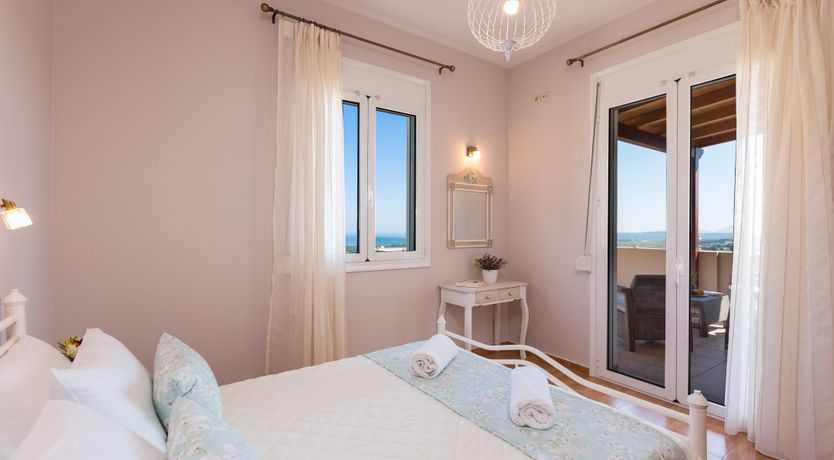 Photo of Hills & Harbour