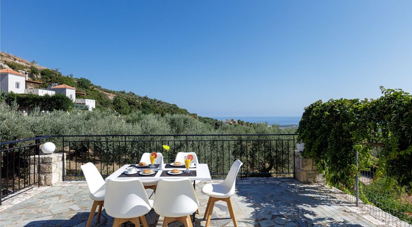 Photo of Hills & Harbour