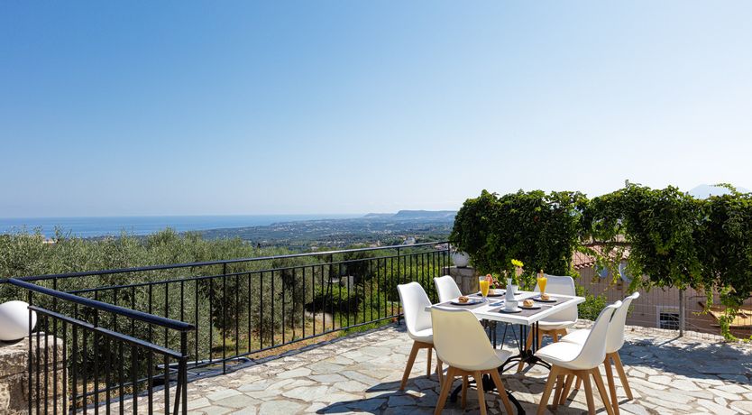 Photo of Hills & Harbour