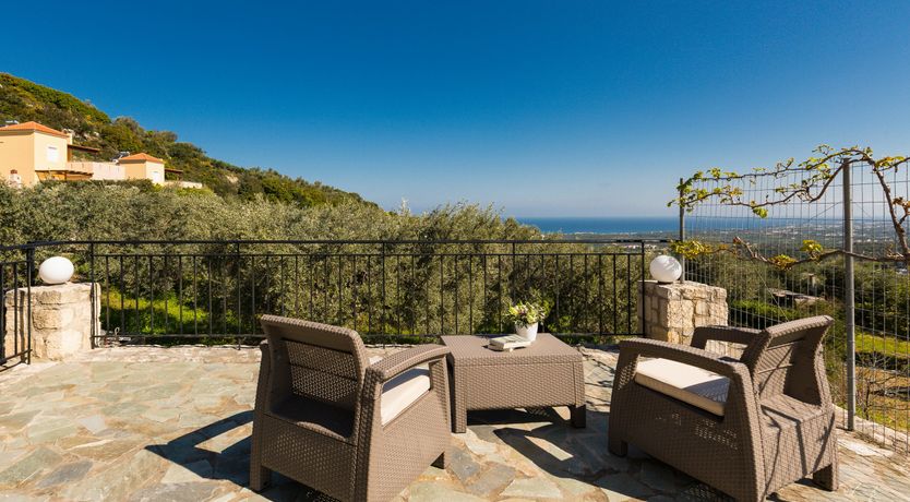 Photo of Hills & Harbour