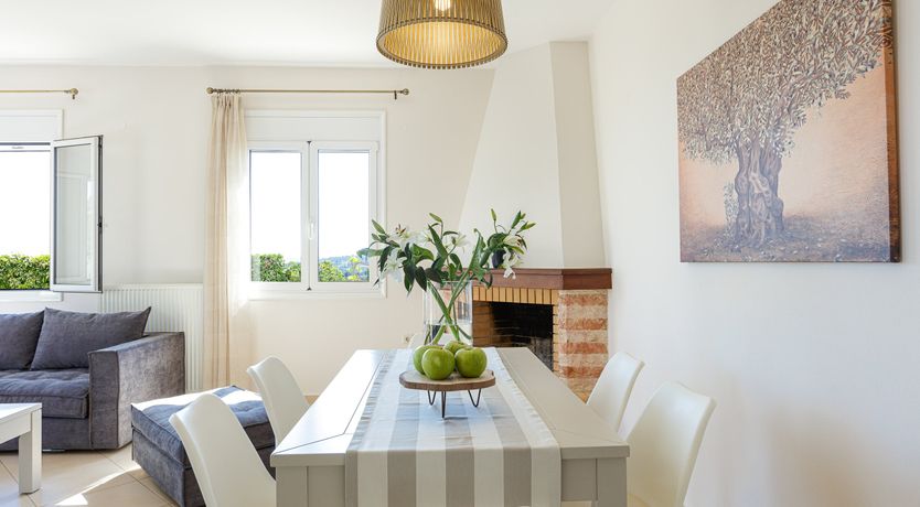 Photo of Hills & Harbour