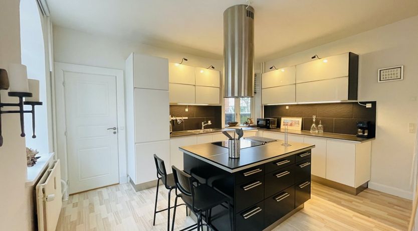 Photo of Monochrome Angles