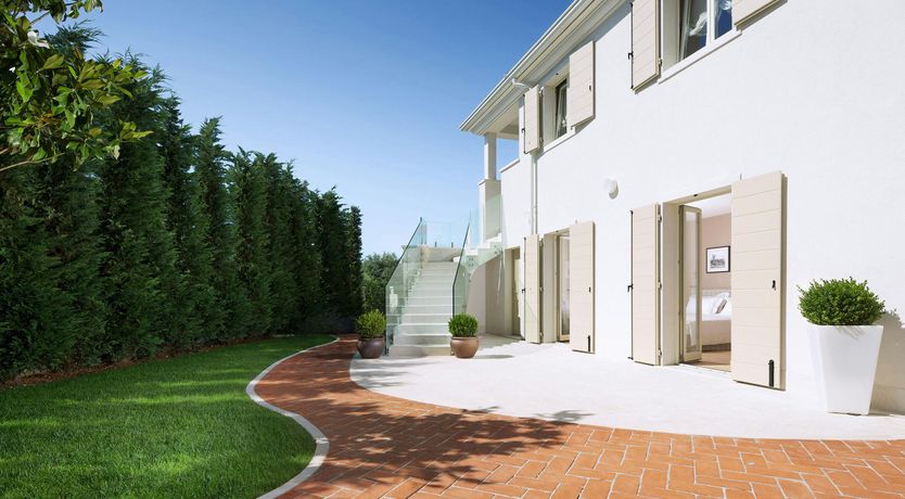 Photo of The Anemone Garden