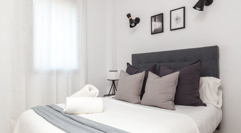 Photo of La Vida Llega