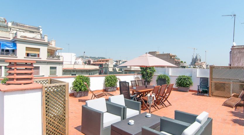 Photo of La Vida Llega