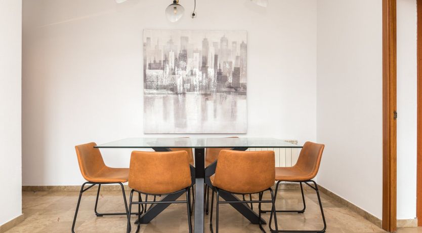 Photo of La Vida Llega