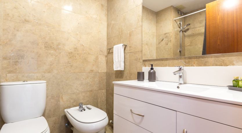 Photo of La Vida Llega