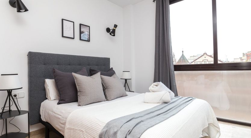 Photo of La Vida Llega