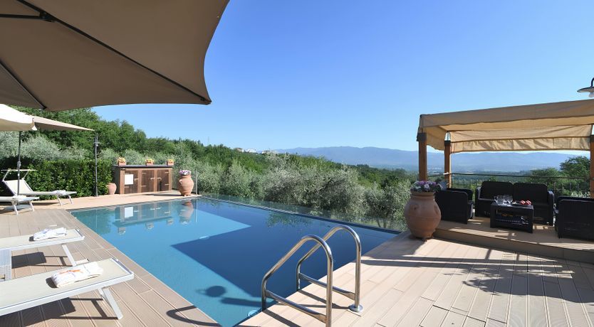 Photo of The Tuscany Groove