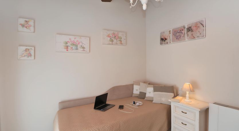 Photo of The Tuscany Groove