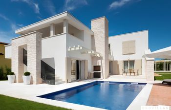 Palm Trees & Pines Holiday Home