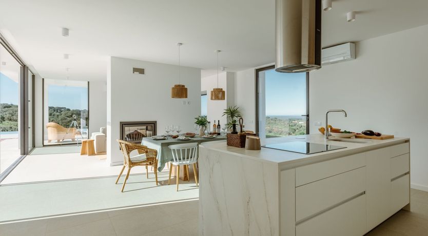 Photo of Yellow Glaze