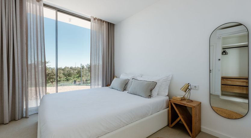 Photo of Yellow Glaze