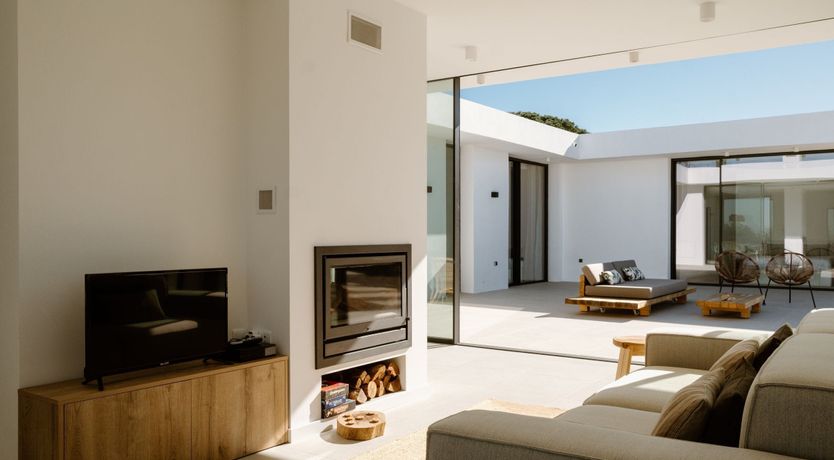 Photo of Yellow Glaze