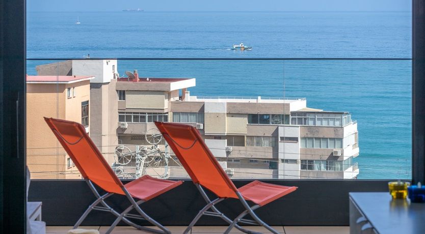 Photo of The Sun and the Hills