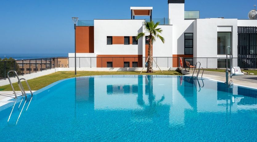 Photo of The Sun and the Hills