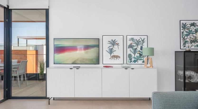 Photo of The Sun and the Hills