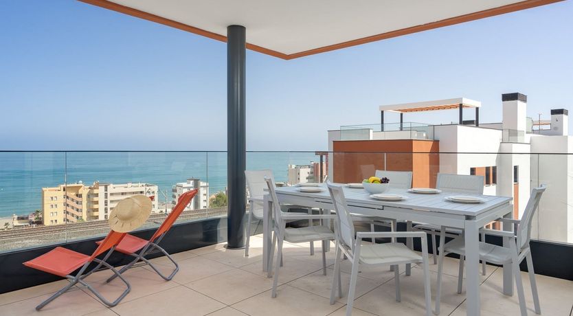 Photo of The Sun and the Hills