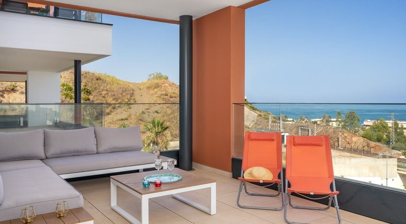 Photo of The Sun and the Hills