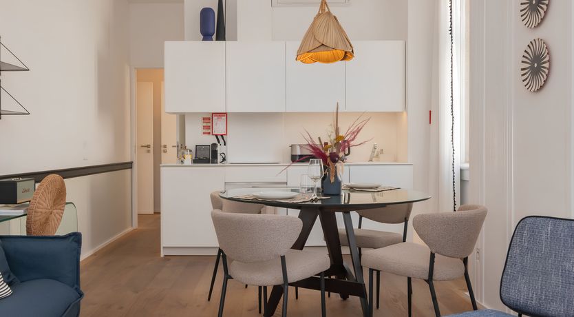 Photo of The Lisbon Rose