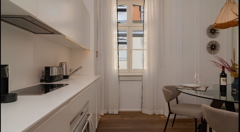 Photo of The Lisbon Rose