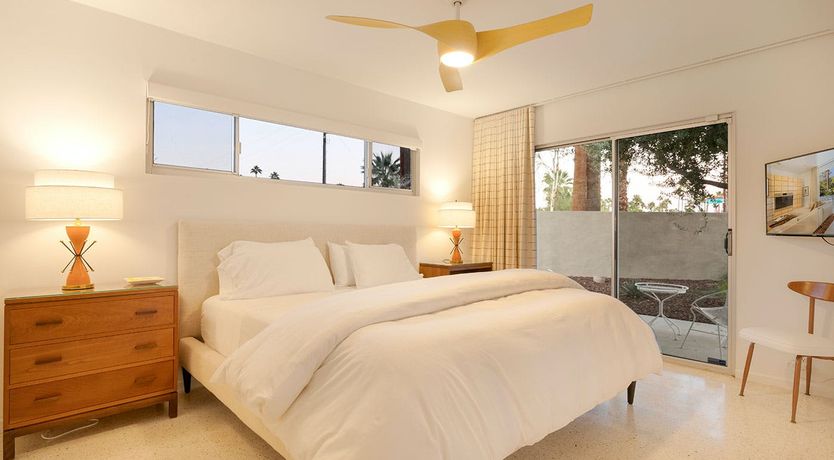 Photo of Retro Sunburst